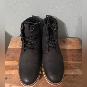 Vostey Men's Black Lace-Up Boots